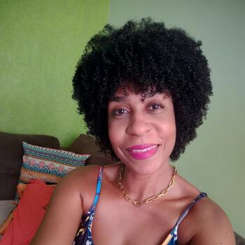 Babysitter Belo Horizonte: Cristiane
