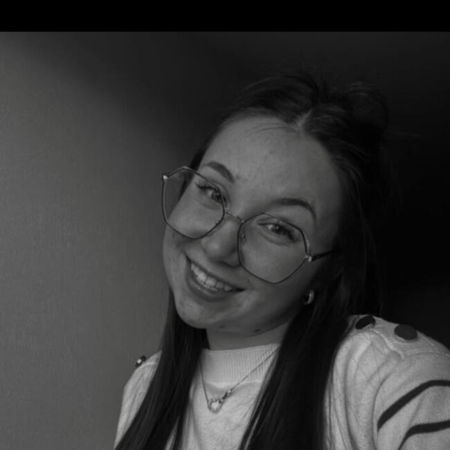 Babysitter in Mende: Anna
