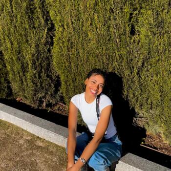 Babysitter in Sint-Jans-Molenbeek: Julia