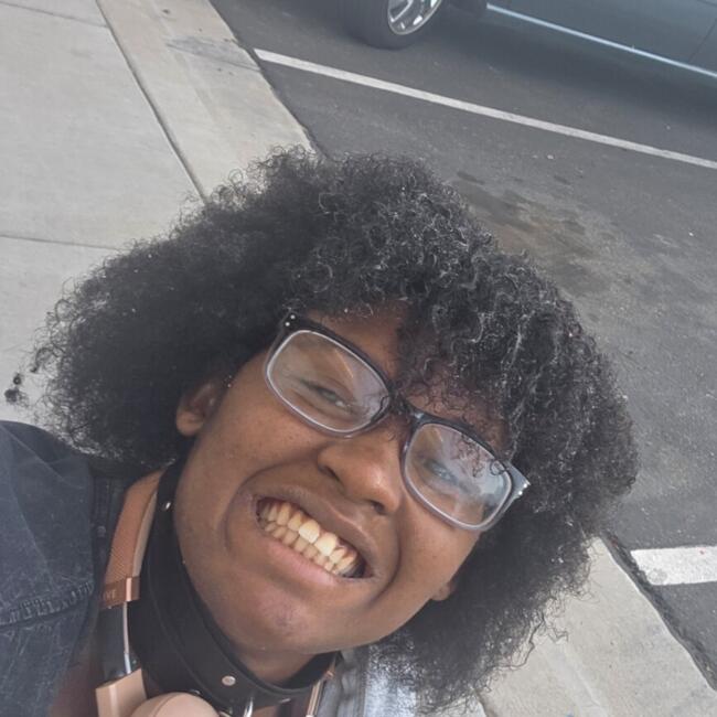 Babysitter in Tempe: Myra(seb)