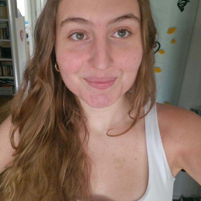 Auklė Paryžius: Ines