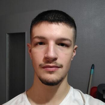 Babysitter in Saint-Chamond: Ilan