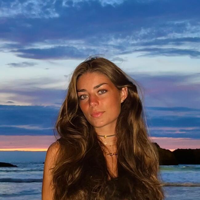 Babysitter in Évreux: Manon