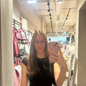 Babysitter in Wien: Ylvi