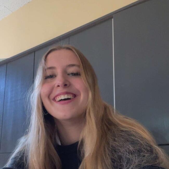 Babysitter in Haaltert: Zoë