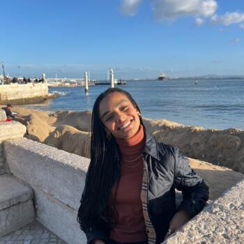 Babysitter em Coimbra: Lara