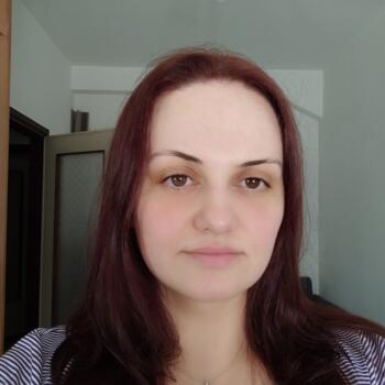 Lavori per educatori a Marnate: lavoro per babysitter Axenia diana