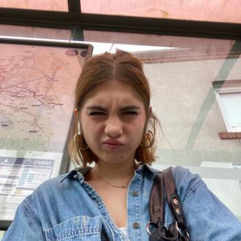 Babysitter Orléans: Lola