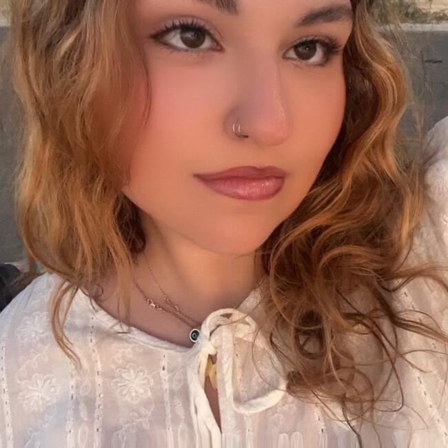 Babysitter στην περιοχή Τρίκαλα: Βασιλική