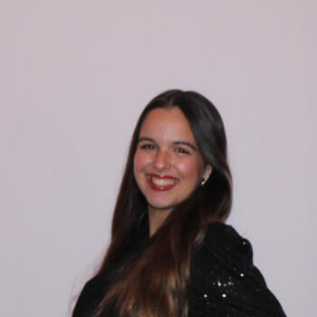 Babysitter em Santa Maria da Feira: Maria
