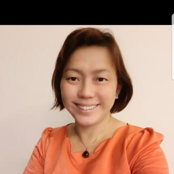Babysitter in Singapore: Shirley
