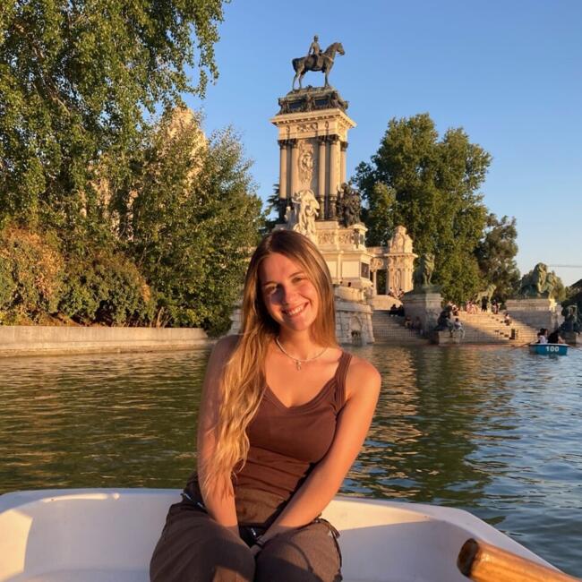 Niñera en Burgos: Ángela