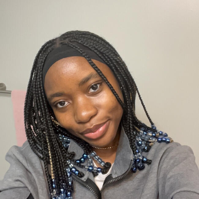 Babysitter in Winnipeg: Christabel