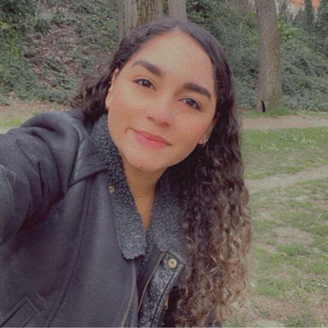 Canguro en Valladolid: Dayana