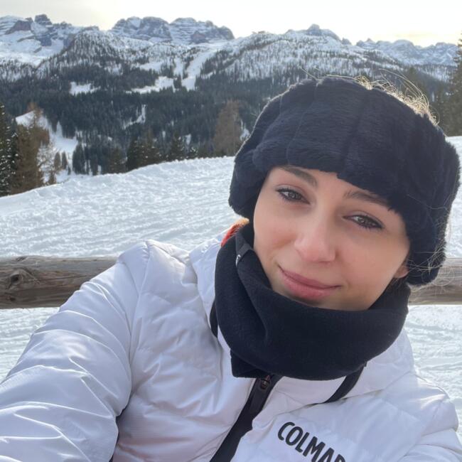 Babysitting job in Paradiso: Claudia