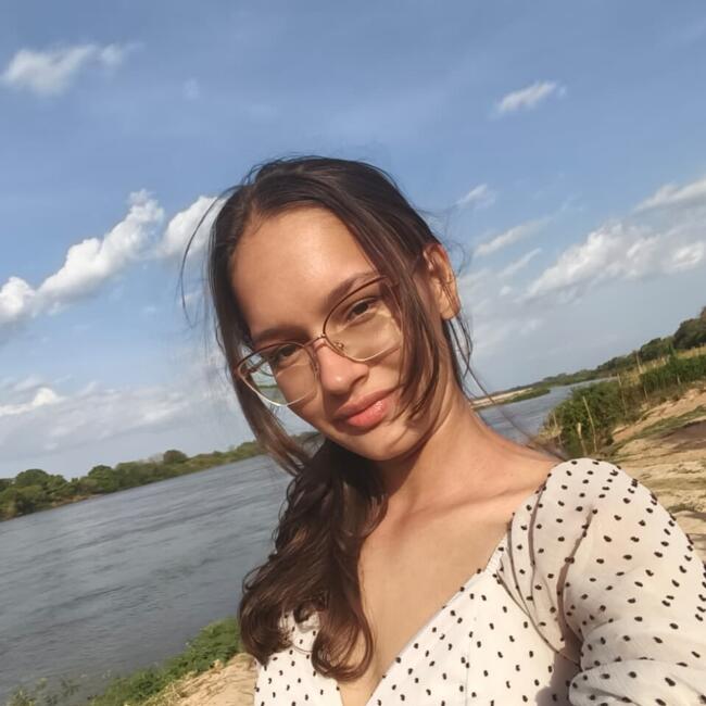 Babá em Chapadinha: Priscila