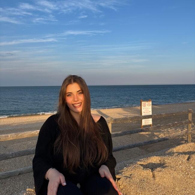 Babysitter in Numana: Giulia