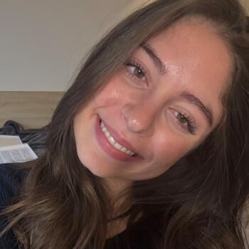 Babysitter in Gradignan: Naïla