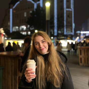 Babysitter in Budapest: Fanni