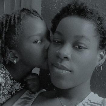 Babysitter in Abidjan: Fatim