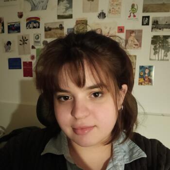Babysitter Budapest: Viola