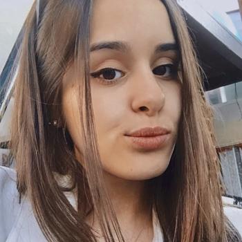 Babysitter in Vila Nova de Gaia: Ana