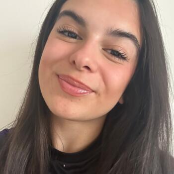 Babysitter in Brasília: Camila