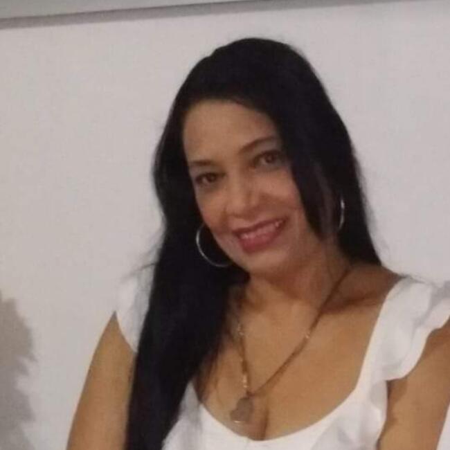 Baby-sitter in Santa Marta: Luz mary