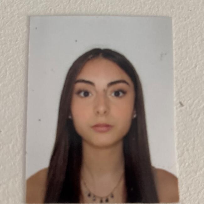 Babysitter in Clichy: Ilana