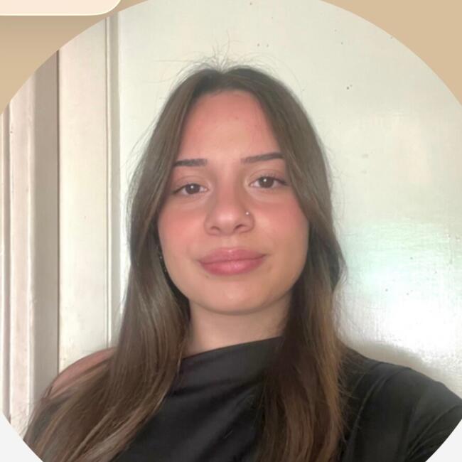 Babysitter in Rome: Elisa