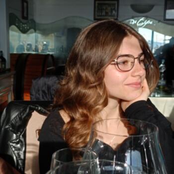 Babysitter Pomigliano d'Arco: Nicole