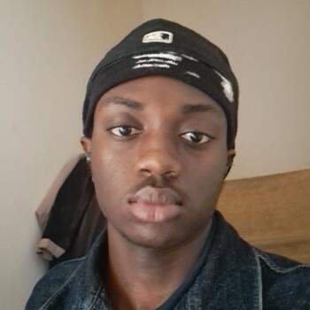 Babysitter in Bedford: Fabian