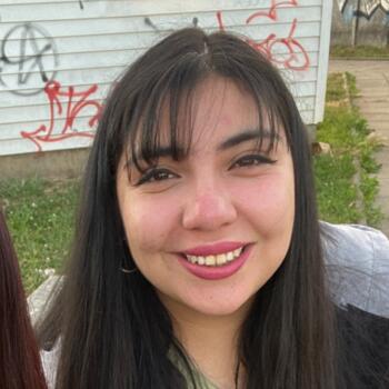 Babysitter in La Unión: Ghia