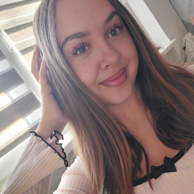 Babysitter in Ostrava: Sára