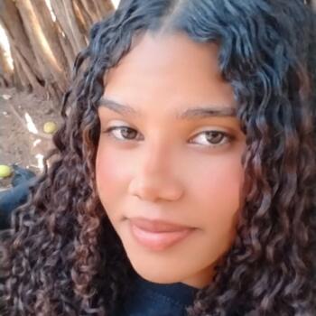 Babysitter in Ribeirão das Neves: Karolayne