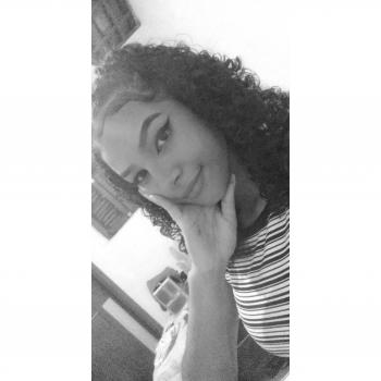 Babysitter in Bayeux: Ana