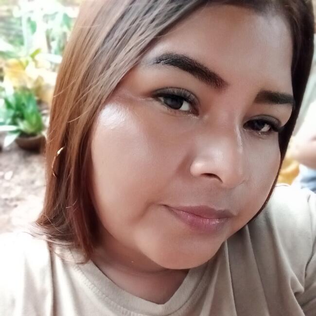 Babysitter in Nuevo Emperador: Saray
