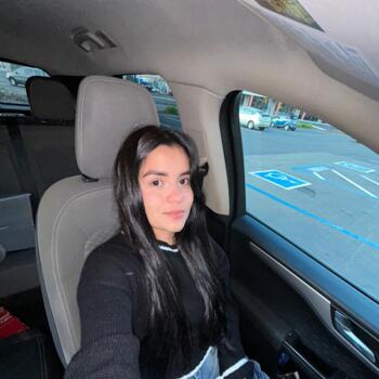 Babysitter in San Leandro: Alejandra