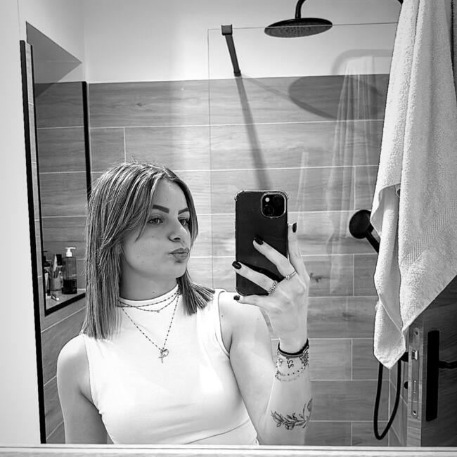 Babysitter in Bastia: Lena