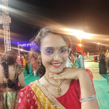 भोपाल में बेबीसिटिंग की नौकरी: बेबीसिटिंग से जुड़े काम Priyanka