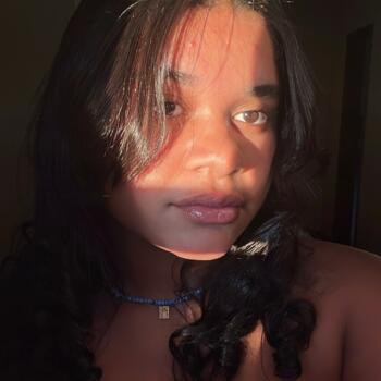 Babá Brasília: Clara