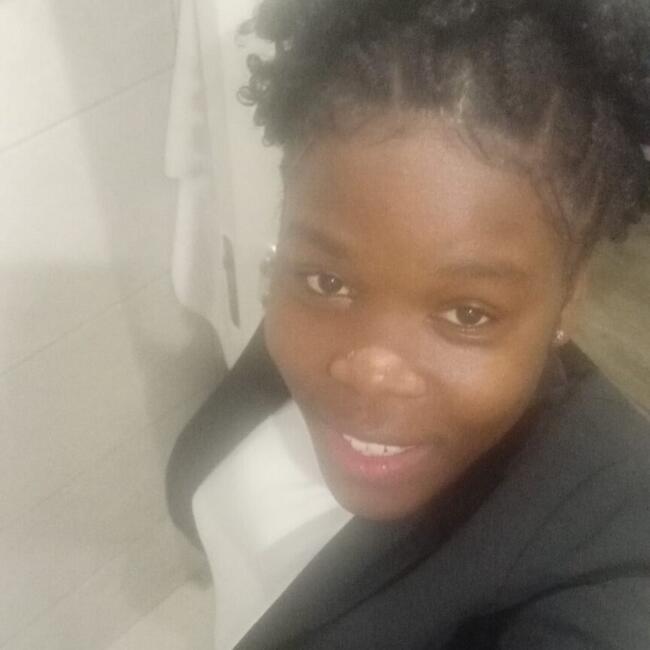 Trabalho de babysitting em Seixal: Nádia