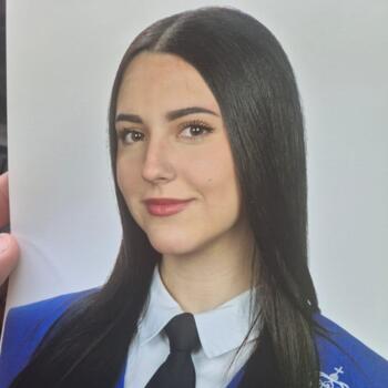 Babysitter in Seville: Carmen López de la Cruz