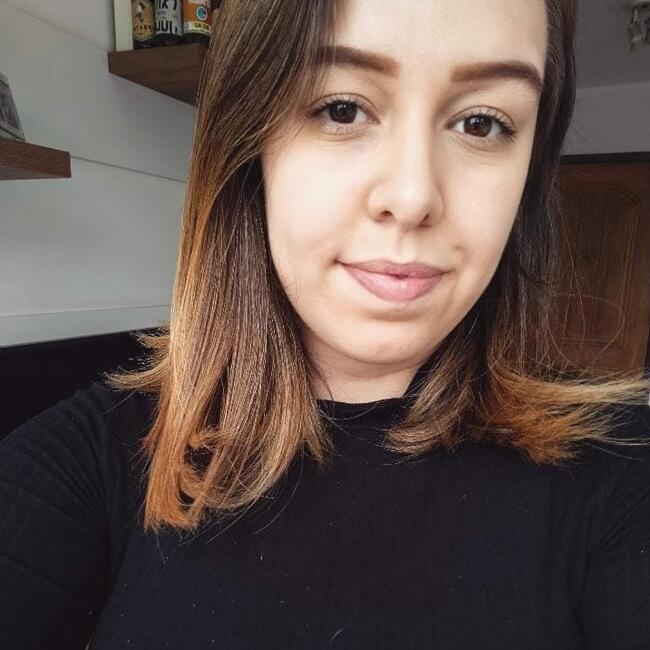 Babysitter in Porto Alegre: Yasmin