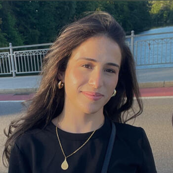 Babysitter in Königsbrunn: Nadia