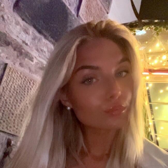 Babysitter in Edinburgh: Klaudia