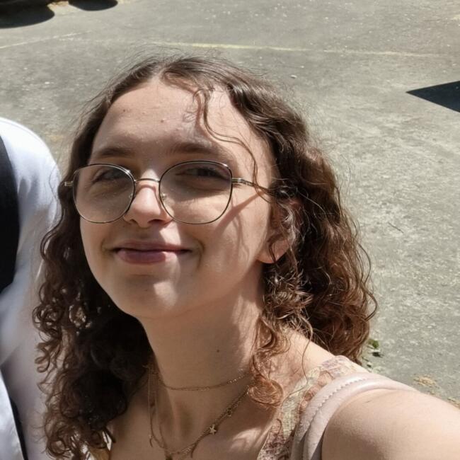 Babysitter in Fresnes: Elise