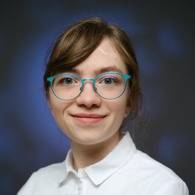 Babysitter in Écaussinnes-Lalaing: Sophie