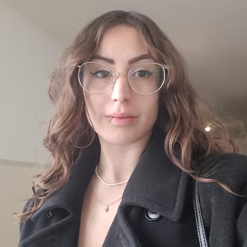 Babysitter Latina: Elisa Maria