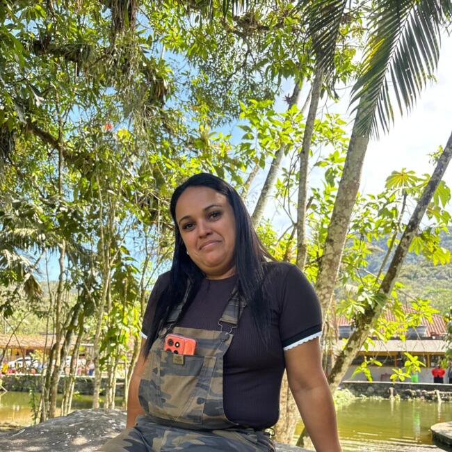Baby-sitter in Ubatuba: Alana